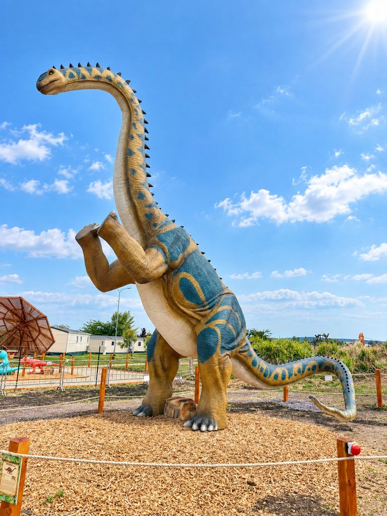 Merlin's Dinoland – Family City (10)
