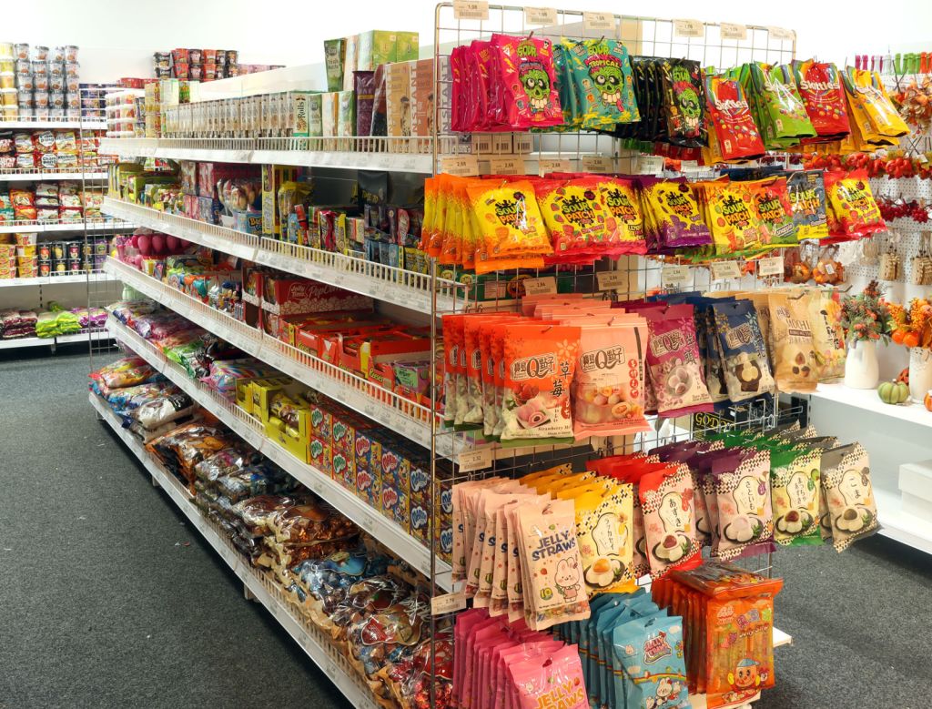 Asian and American foods – Family City (4)